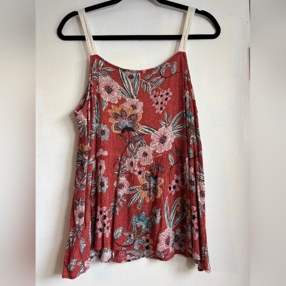 Floral Lace Trim Women’s Top - Picture 6 of 7